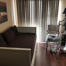 2 bedroom w shower chair guests can use