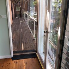 door to deck 
