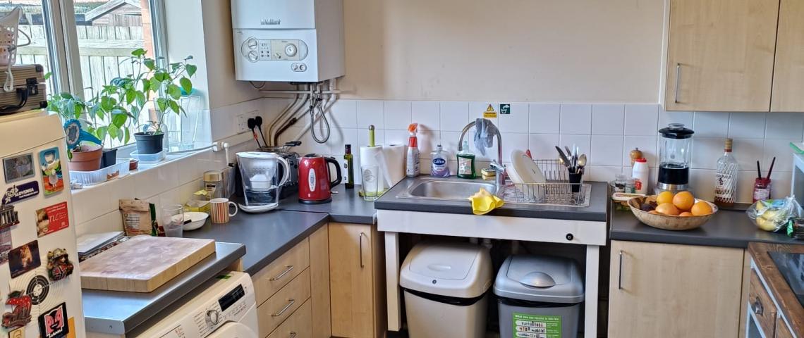 Well equipped kitchen